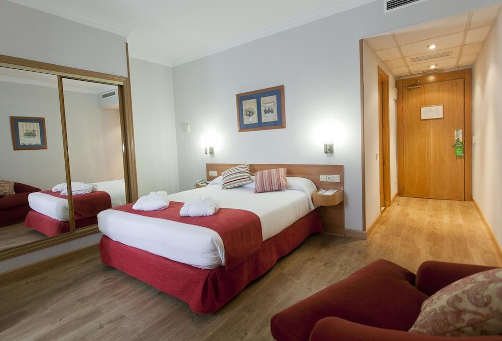 Muralto Madrid Princesa Exterior photo