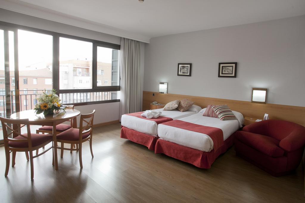 Muralto Madrid Princesa Room photo